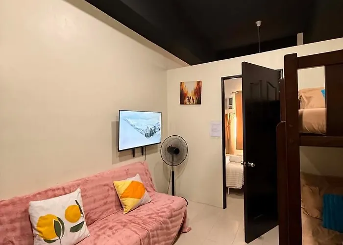 Cozy 1br Near Sm With Wi-fi & Netflix Up To 8 Pax Apartment Cebu